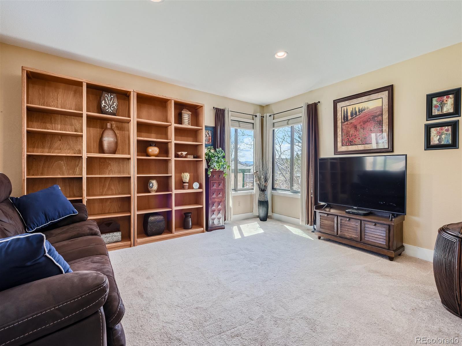 MLS Image #2 for 745  old stone drive,highlands ranch, Colorado