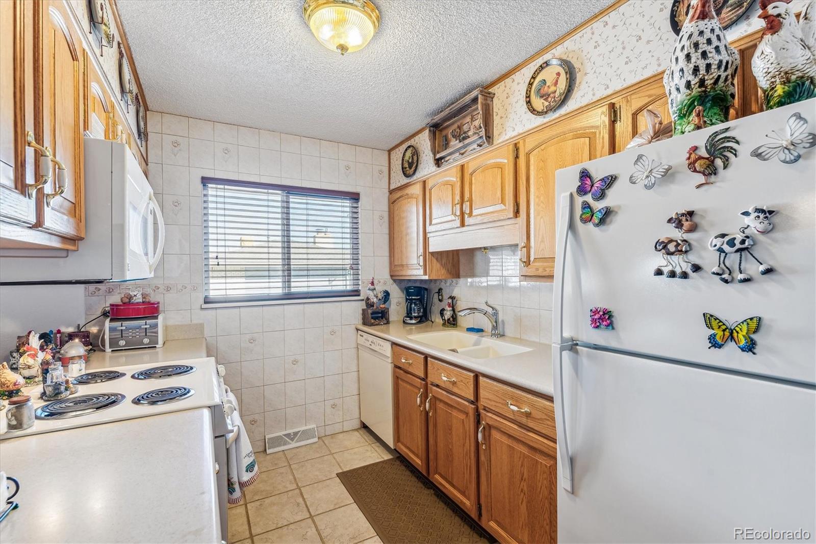 MLS Image #14 for 13433 w utah circle,lakewood, Colorado