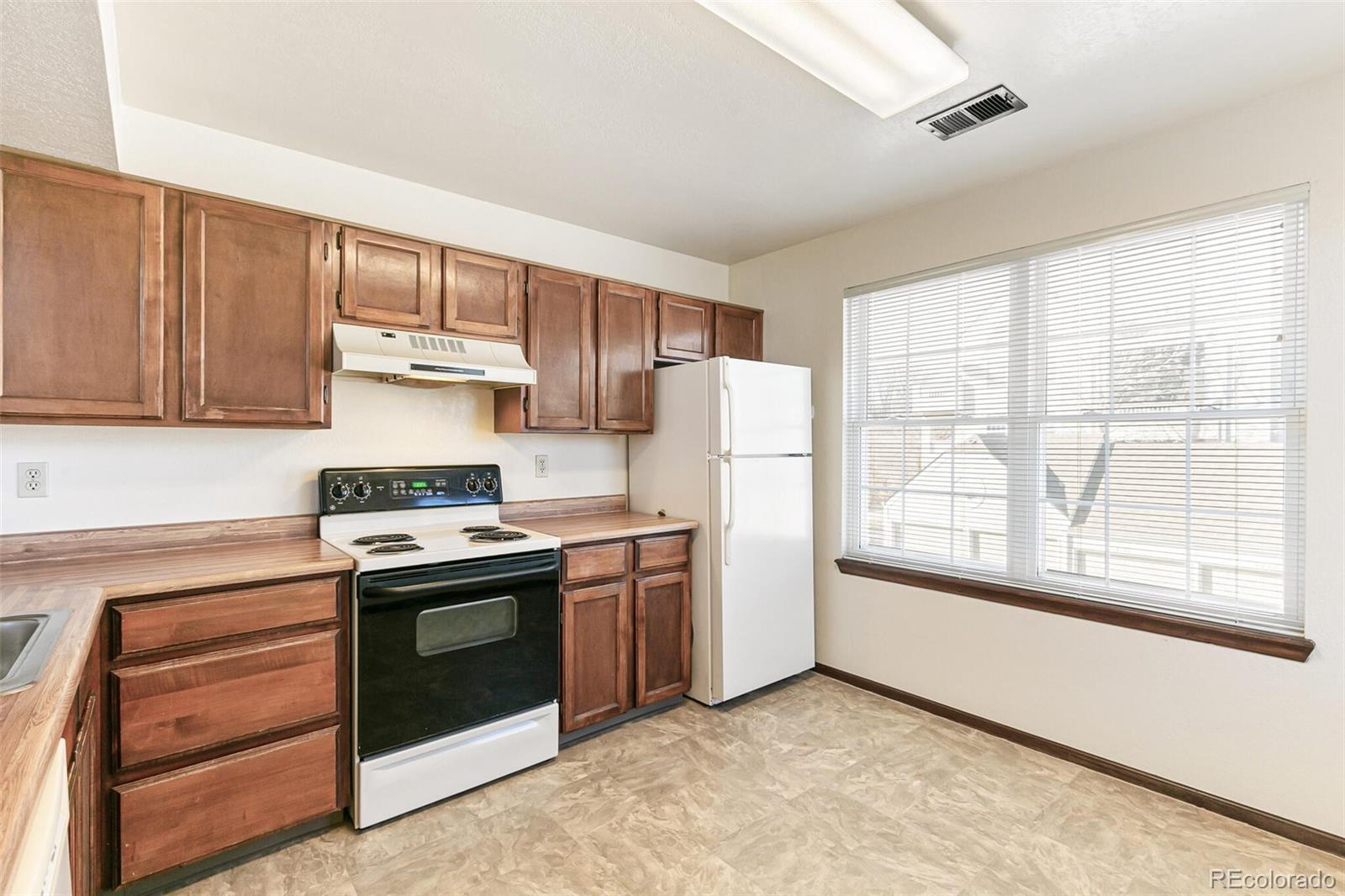 MLS Image #7 for 999 s miller street 203,lakewood, Colorado