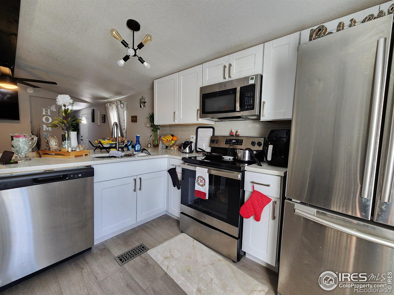 MLS Image #2 for 1028  cynthia court,loveland, Colorado