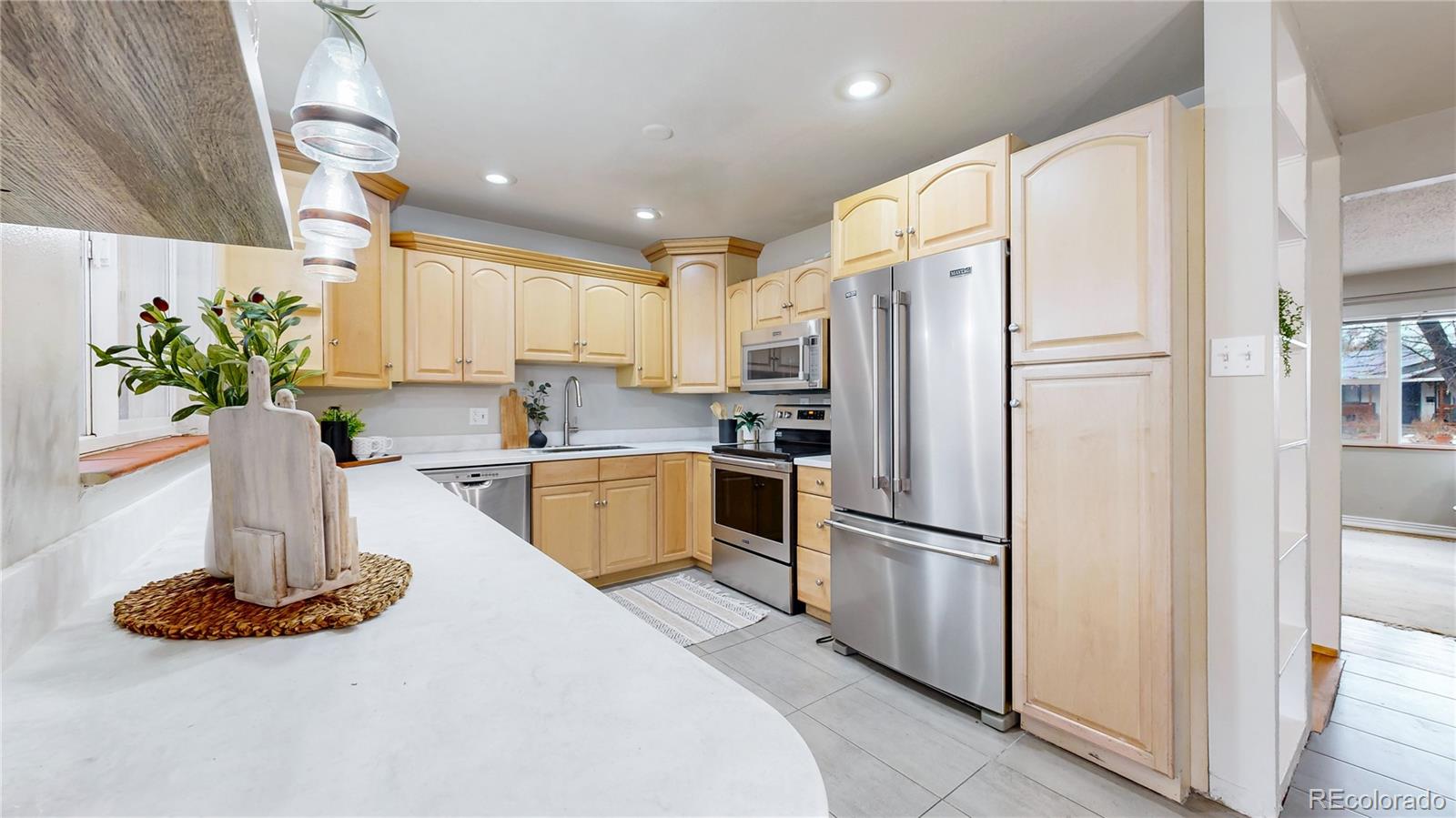 MLS Image #10 for 3246 s stuart street,denver, Colorado
