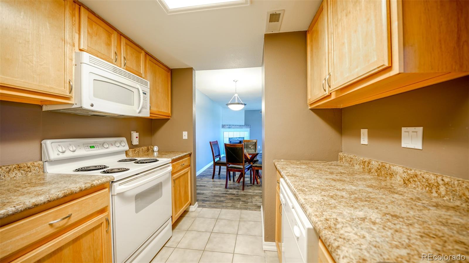 MLS Image #24 for 10303 e peakview avenue,englewood, Colorado