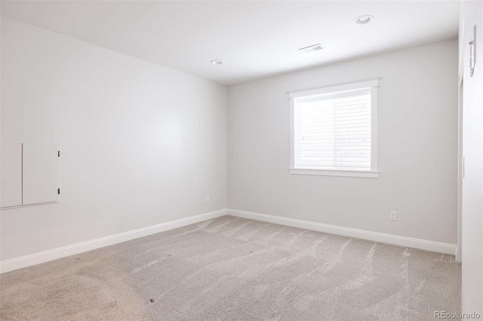 MLS Image #29 for 8990 e 52nd place,denver, Colorado