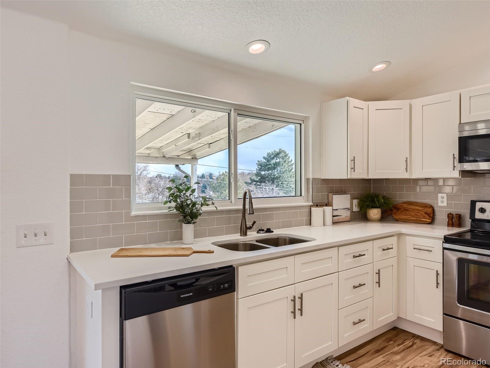 MLS Image #7 for 6718 w 79th circle,arvada, Colorado