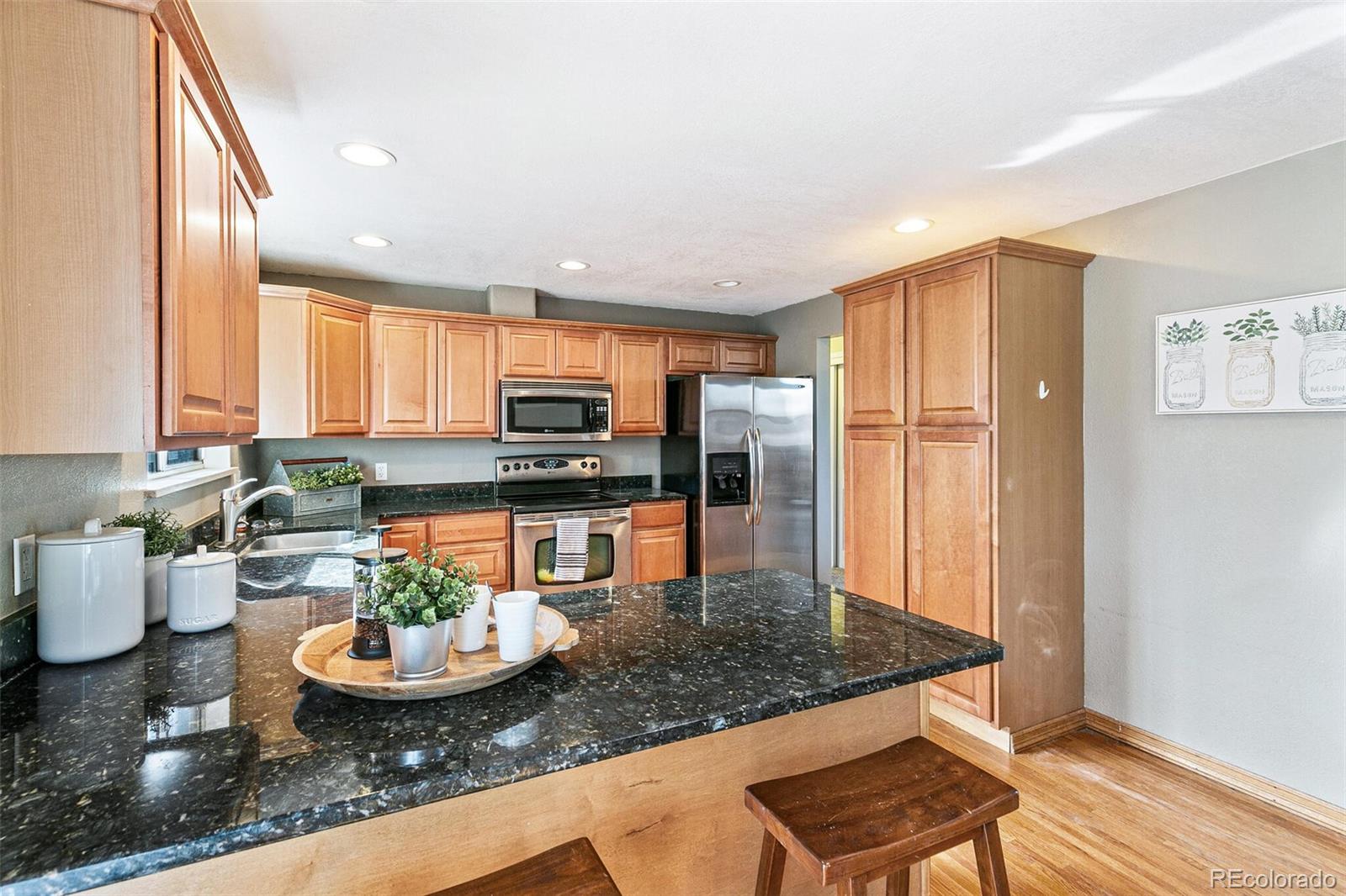 MLS Image #12 for 6952 s trenton drive,centennial, Colorado