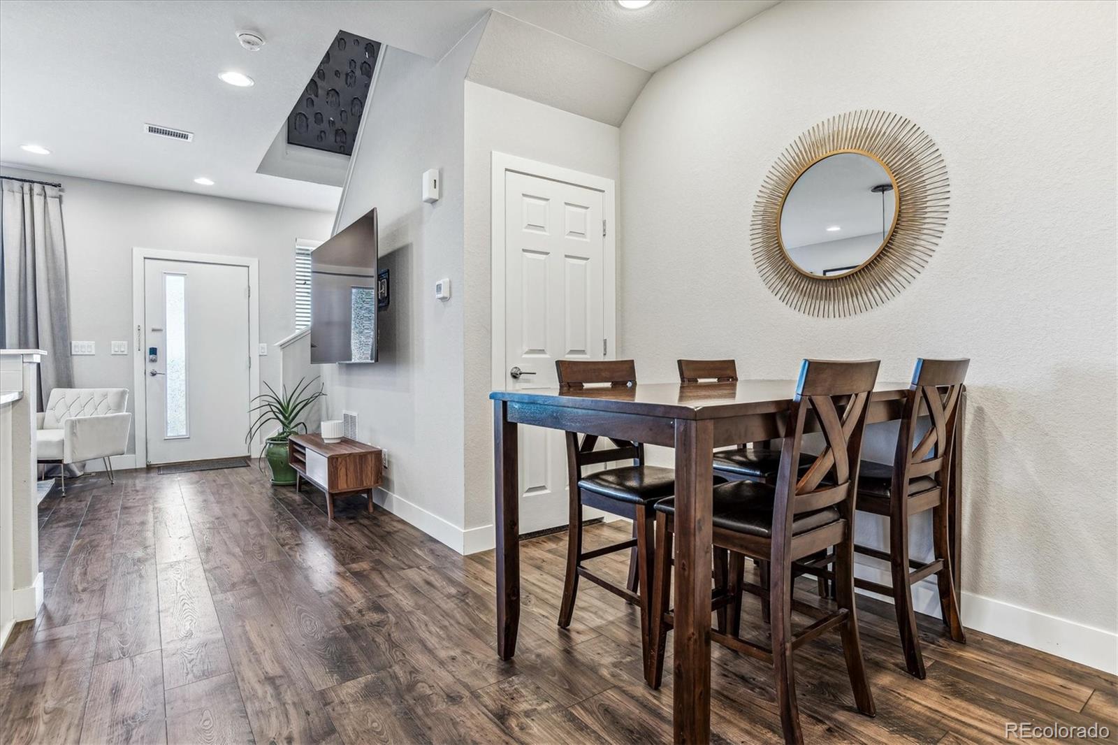 MLS Image #10 for 4755  memphis street 6,denver, Colorado