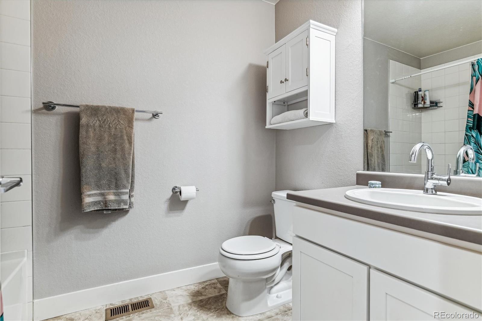 MLS Image #22 for 4755  memphis street 6,denver, Colorado