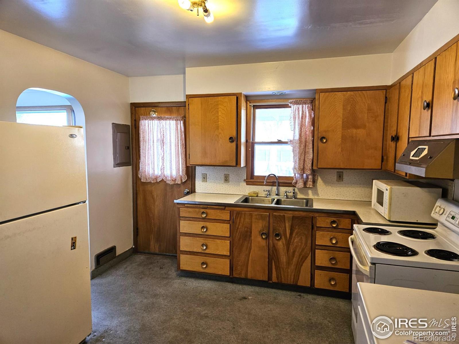 MLS Image #14 for 913 w 8th street,loveland, Colorado