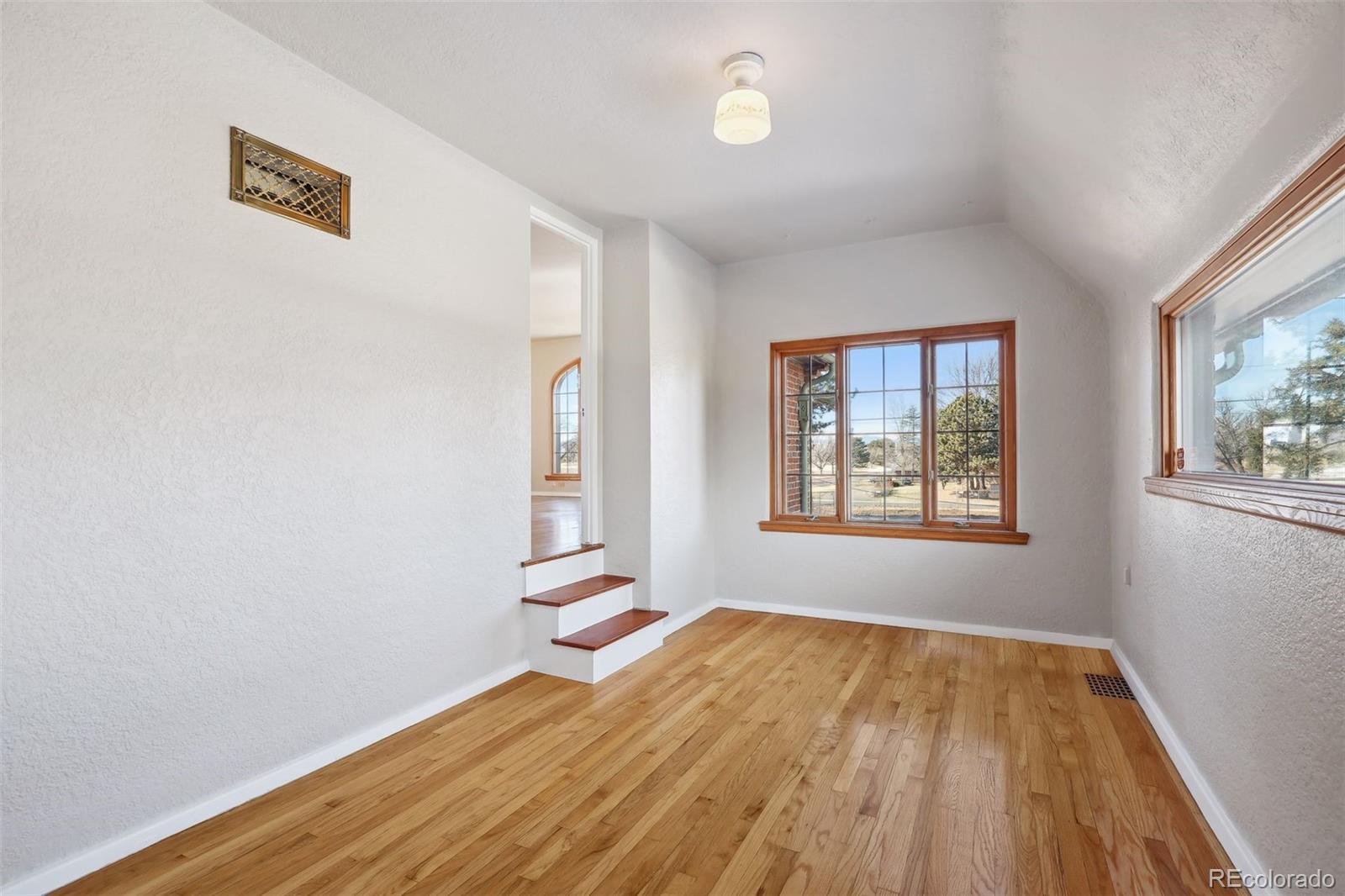 MLS Image #25 for 3637 e 26th avenue parkway,denver, Colorado