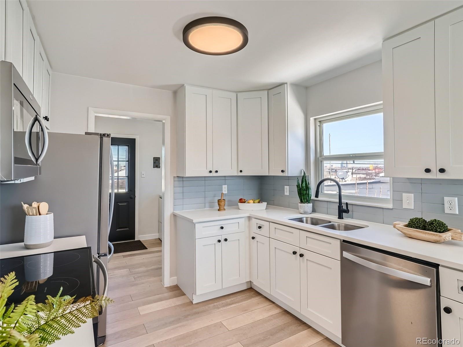 MLS Image #11 for 1251 w erb place,denver, Colorado