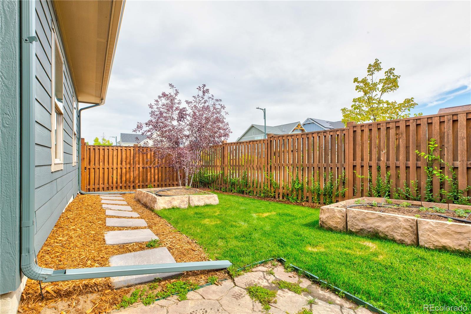 MLS Image #4 for 7995 e 49th place,denver, Colorado