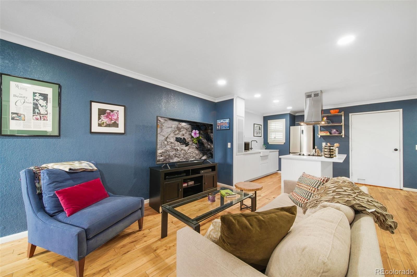 MLS Image #13 for 11 w ellsworth avenue 21,denver, Colorado