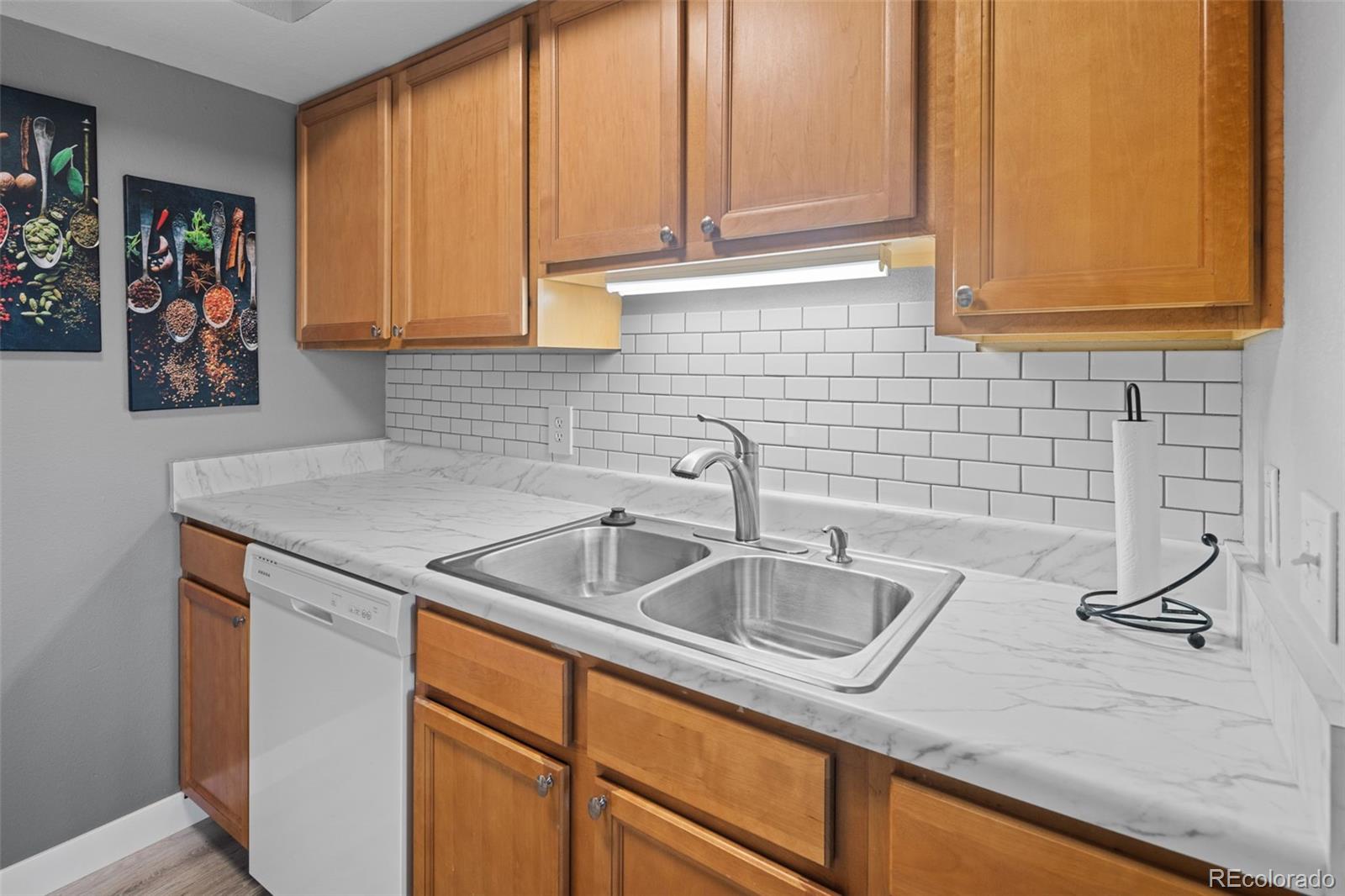 MLS Image #10 for 4661 s decatur street 204,englewood, Colorado