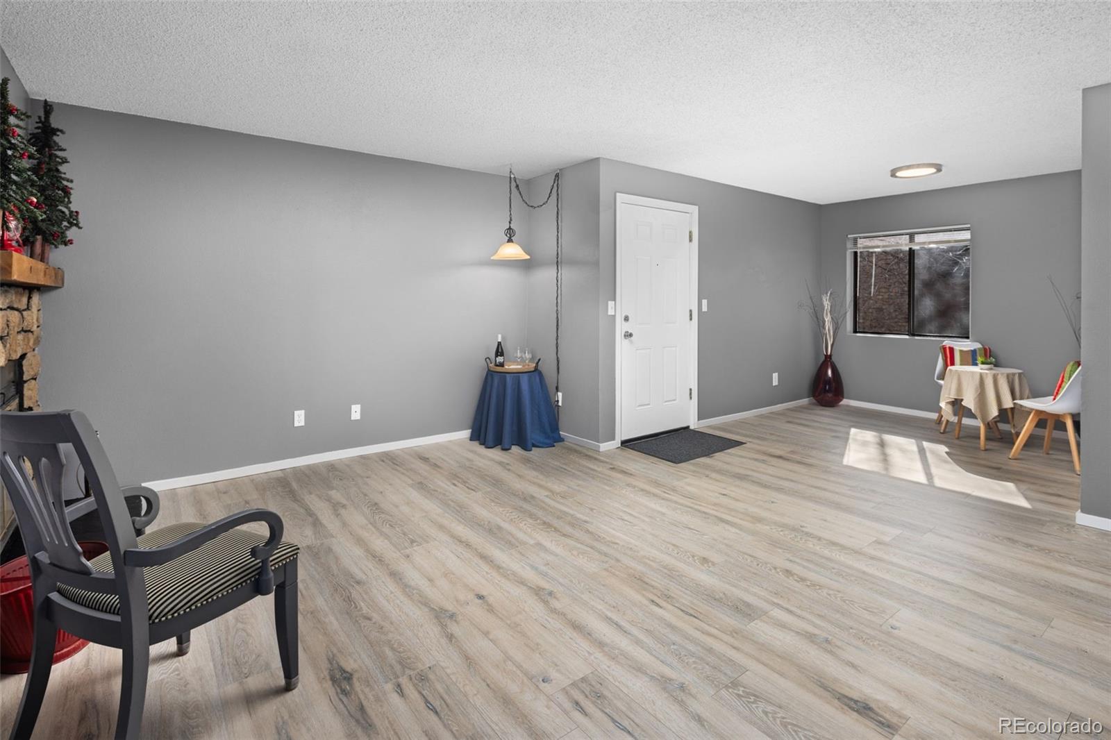 MLS Image #5 for 4661 s decatur street,englewood, Colorado
