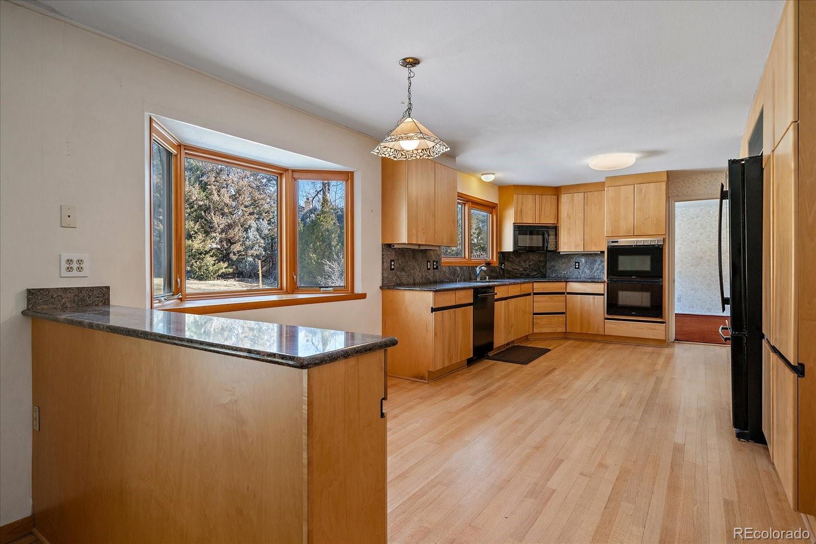 MLS Image #10 for 2370 s brentwood street,lakewood, Colorado