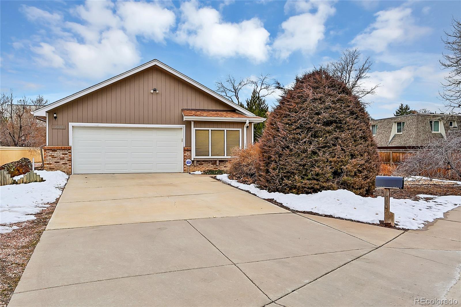 MLS Image #0 for 10130 e kentucky drive,aurora, Colorado