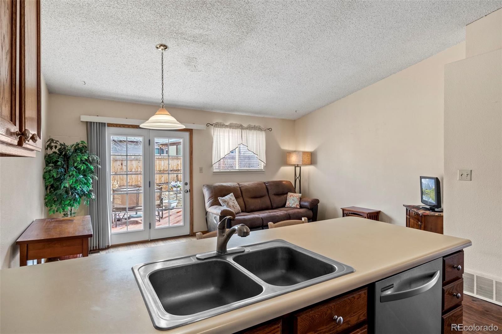 MLS Image #8 for 1411  sausalito drive,colorado springs, Colorado