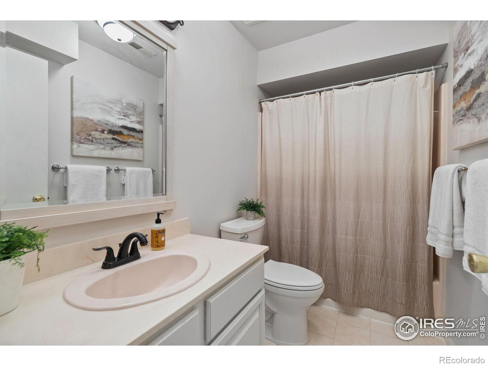 MLS Image #23 for 41  navajo court,lyons, Colorado