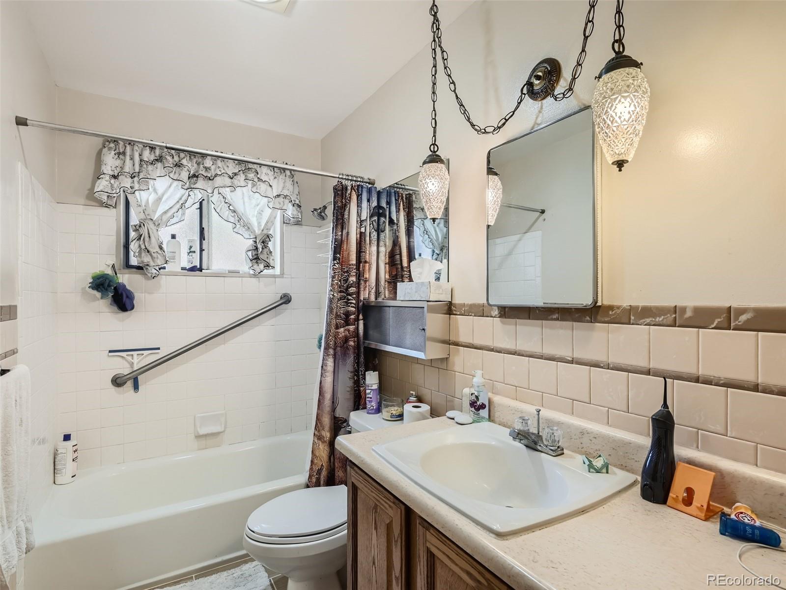 MLS Image #12 for 7234  santa fe drive,denver, Colorado