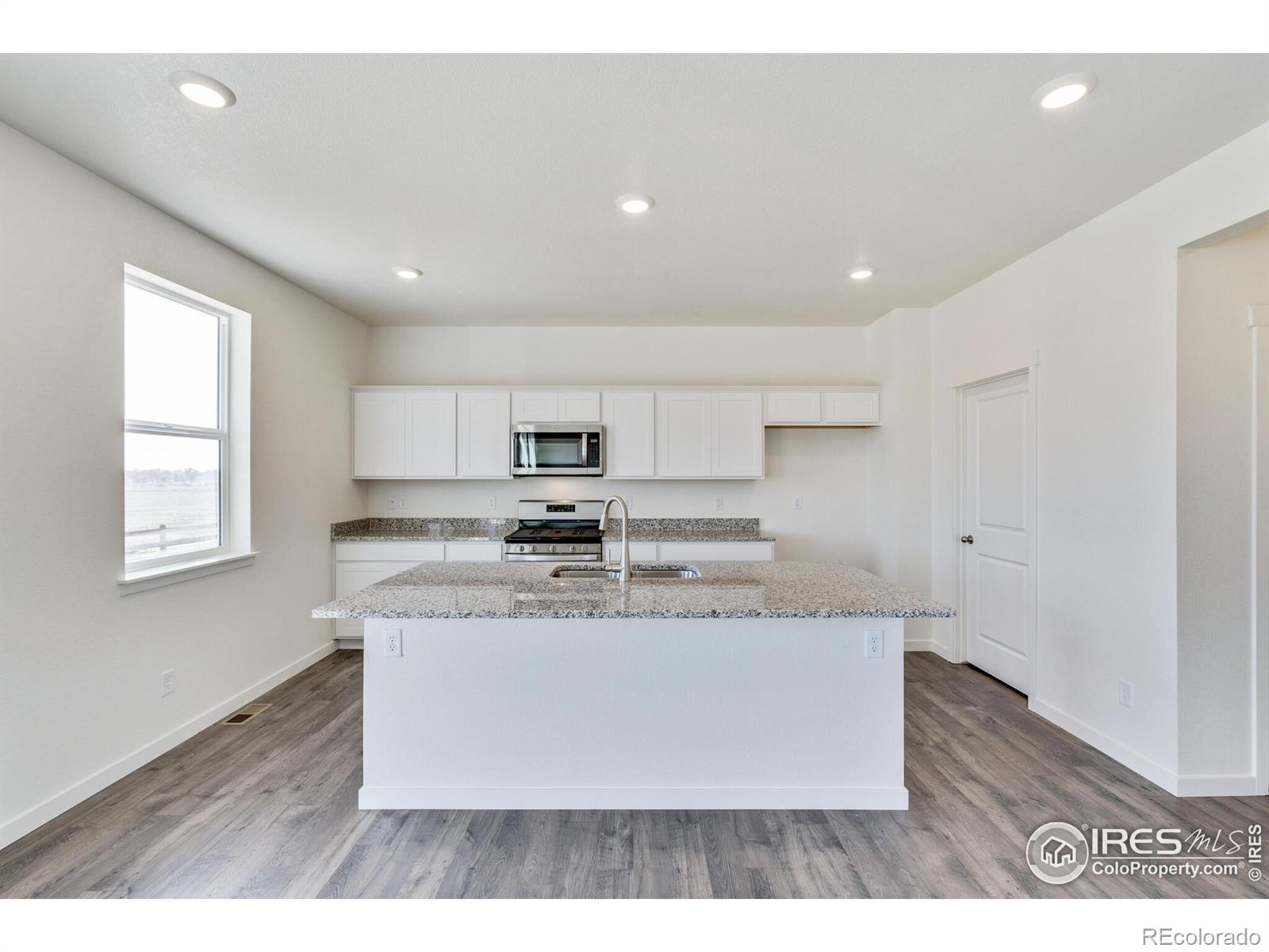 MLS Image #10 for 2718  wren drive,johnstown, Colorado