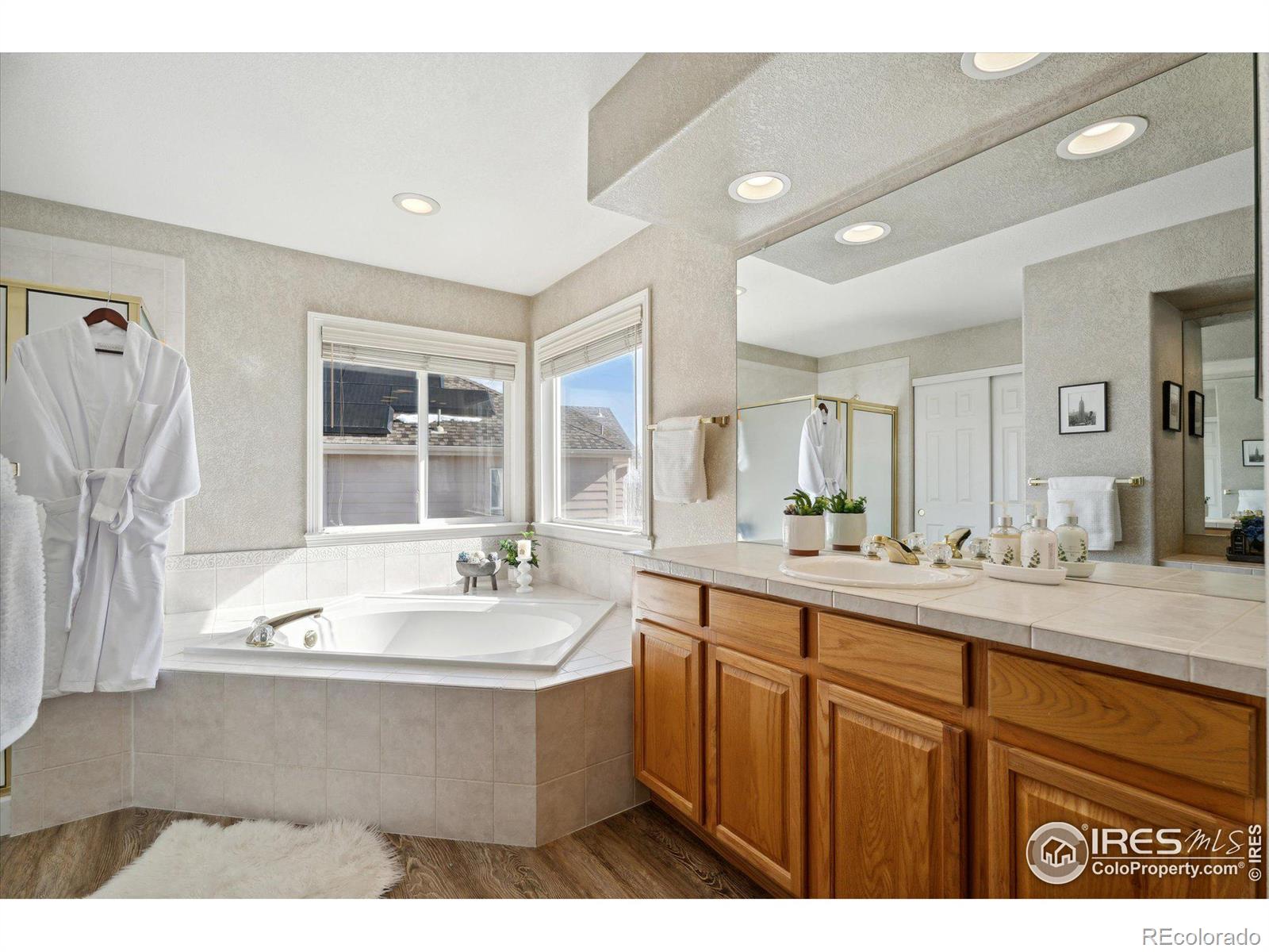 MLS Image #21 for 4002  broadmoor loop,broomfield, Colorado