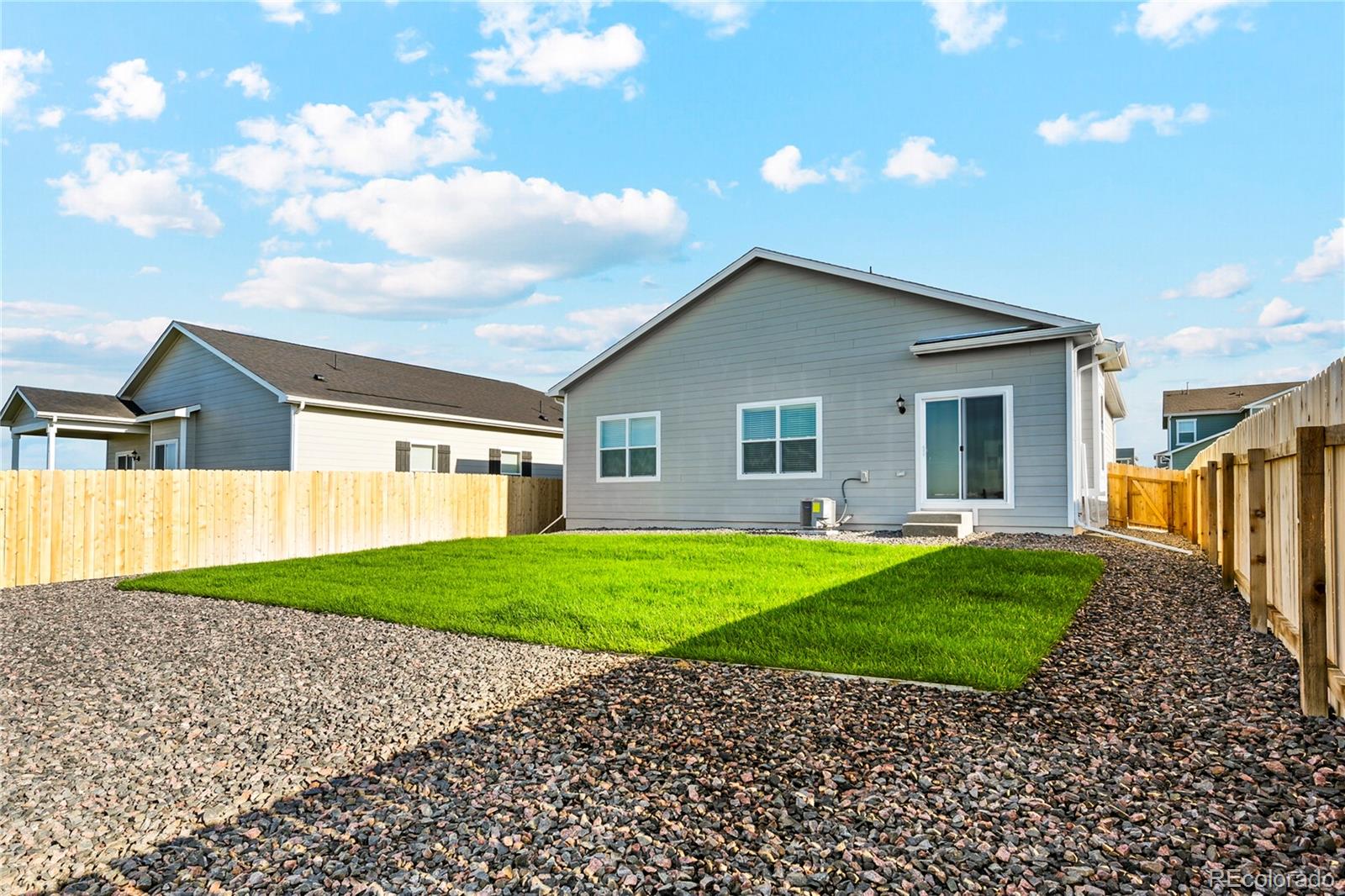 MLS Image #2 for 9472  yampa court,commerce city, Colorado