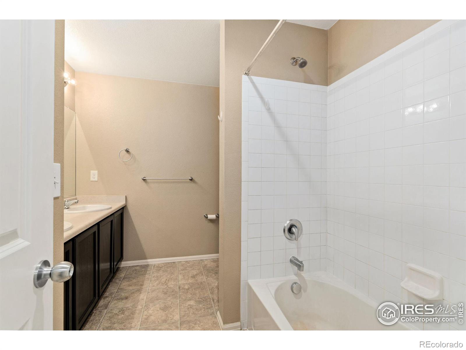 MLS Image #18 for 1651  merton court,windsor, Colorado