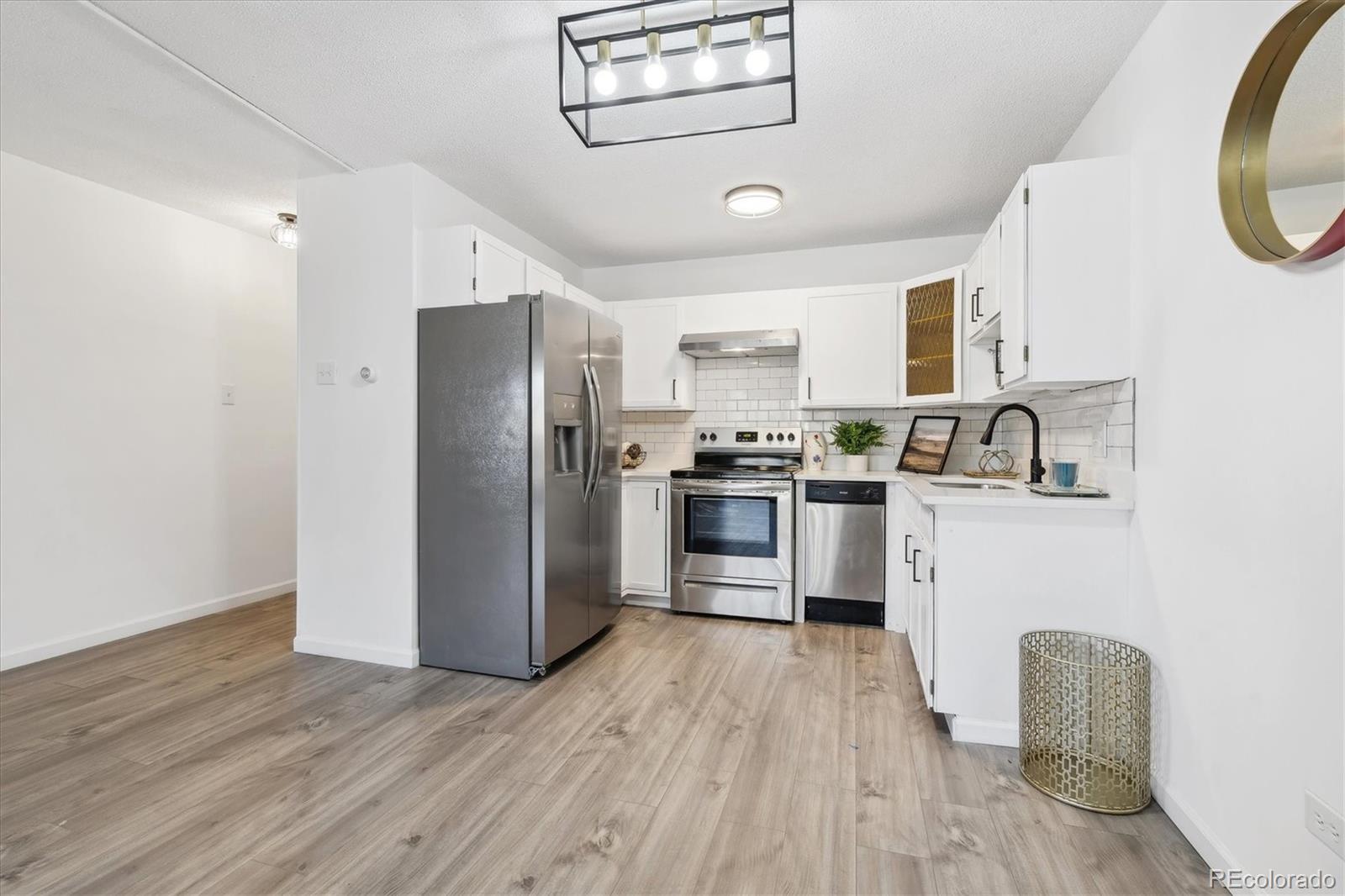 MLS Image #3 for 620 s alton way,denver, Colorado