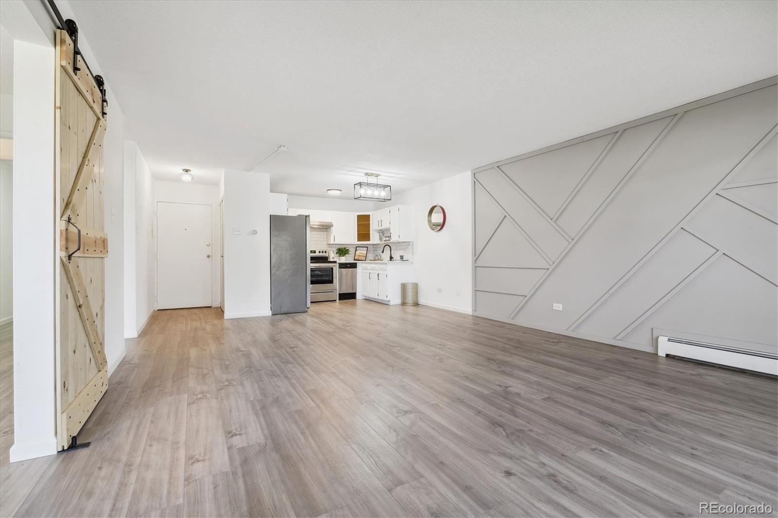 MLS Image #5 for 620 s alton way,denver, Colorado