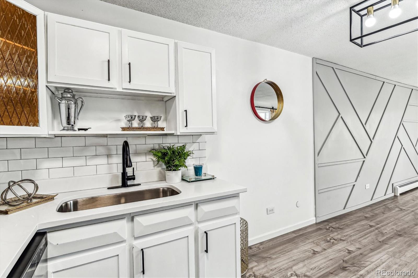 MLS Image #6 for 620 s alton way,denver, Colorado