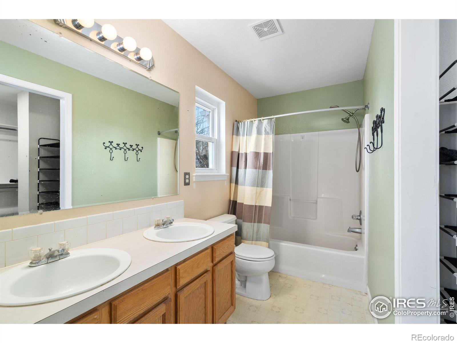 MLS Image #8 for 535  sherwood court,windsor, Colorado