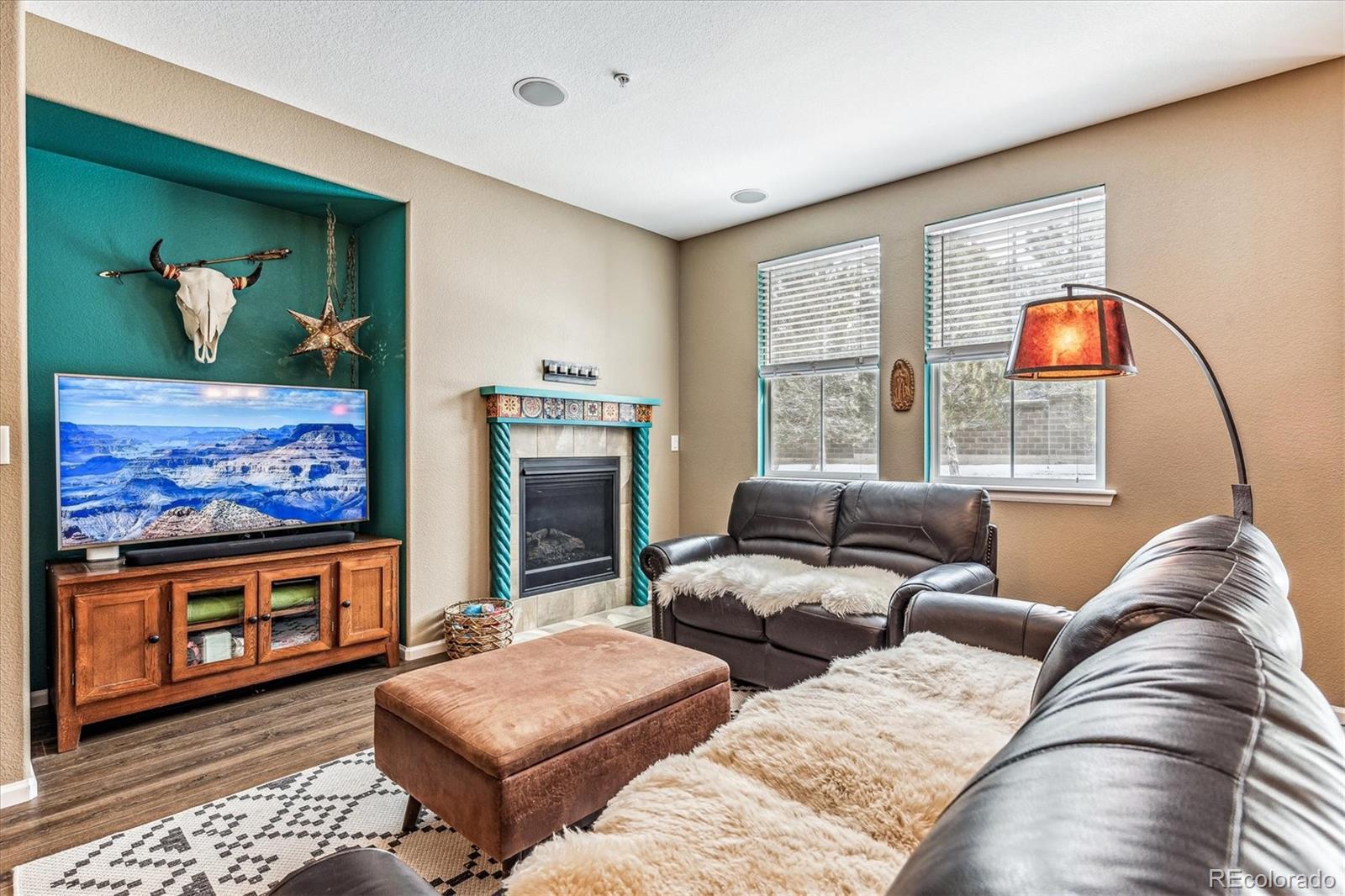 MLS Image #3 for 9452  loggia street b,highlands ranch, Colorado