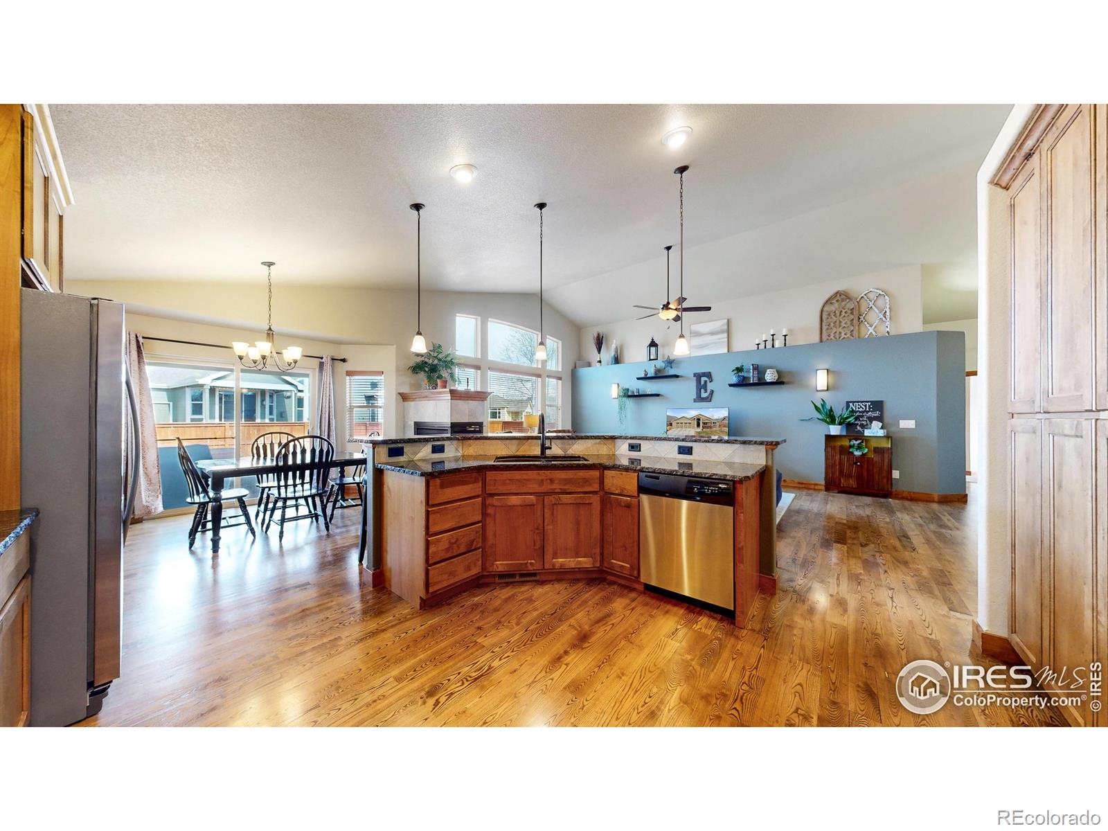 MLS Image #11 for 1625  antonio court,loveland, Colorado