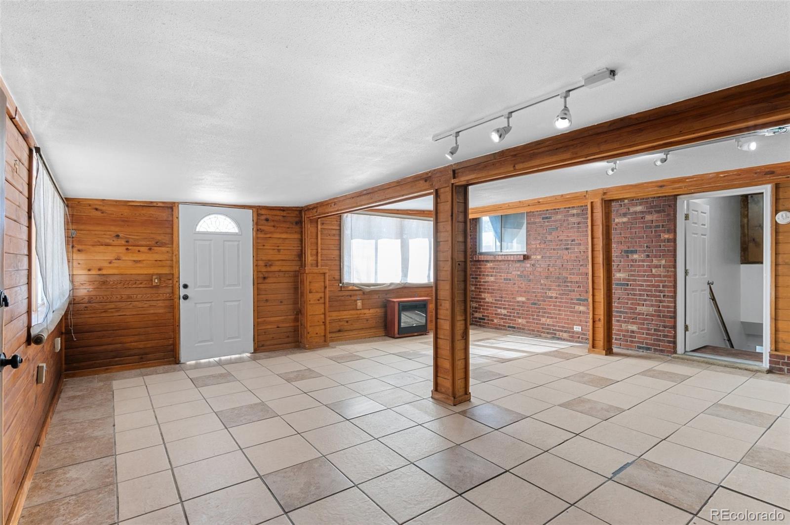 MLS Image #9 for 12990 w 6th place,lakewood, Colorado
