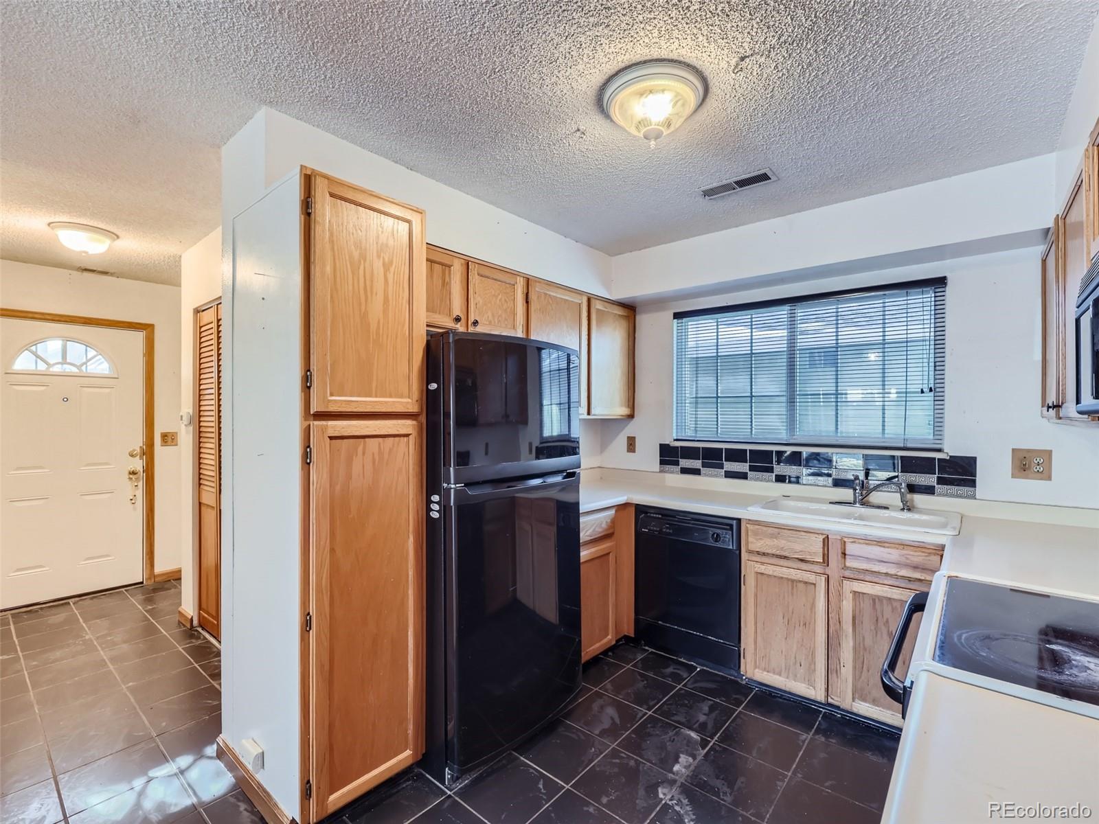 MLS Image #12 for 3403 s ammons street,lakewood, Colorado