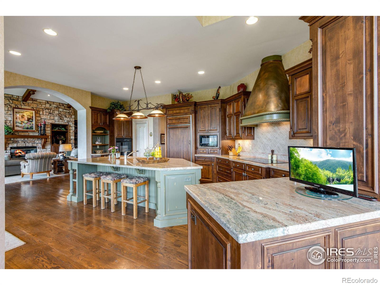 MLS Image #16 for 4676  indian creek road,loveland, Colorado