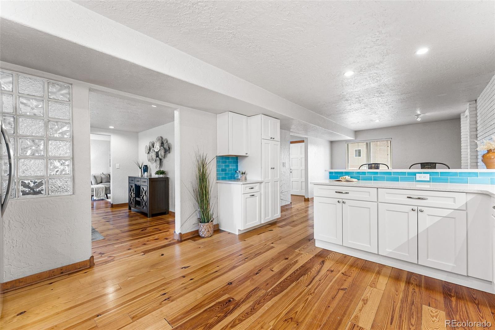 MLS Image #12 for 6423 s sycamore street ,littleton, Colorado