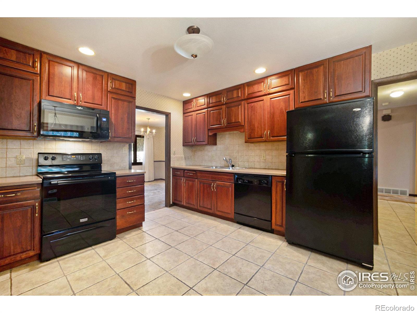 MLS Image #8 for 3332  florida drive,loveland, Colorado