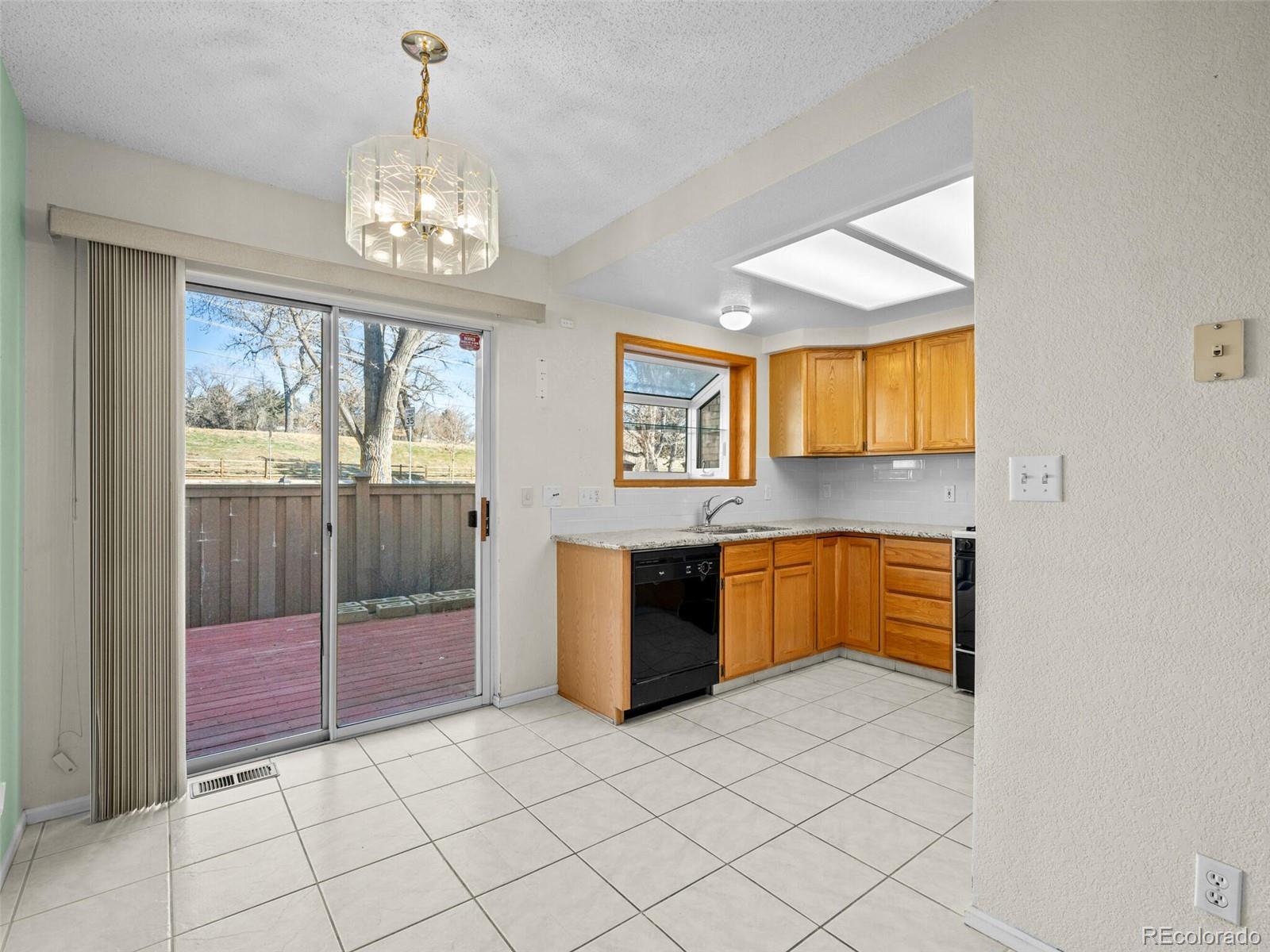 MLS Image #6 for 1984 s xenia way,denver, Colorado