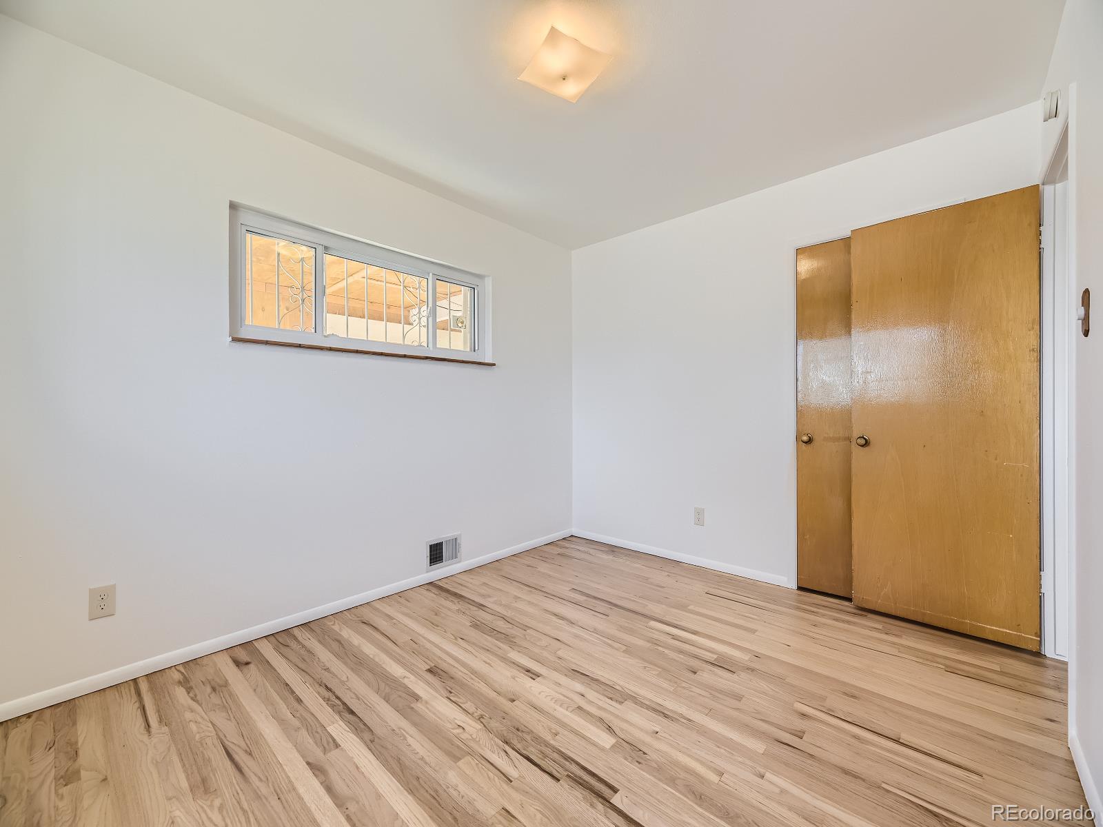 MLS Image #17 for 1627 s knox court,denver, Colorado