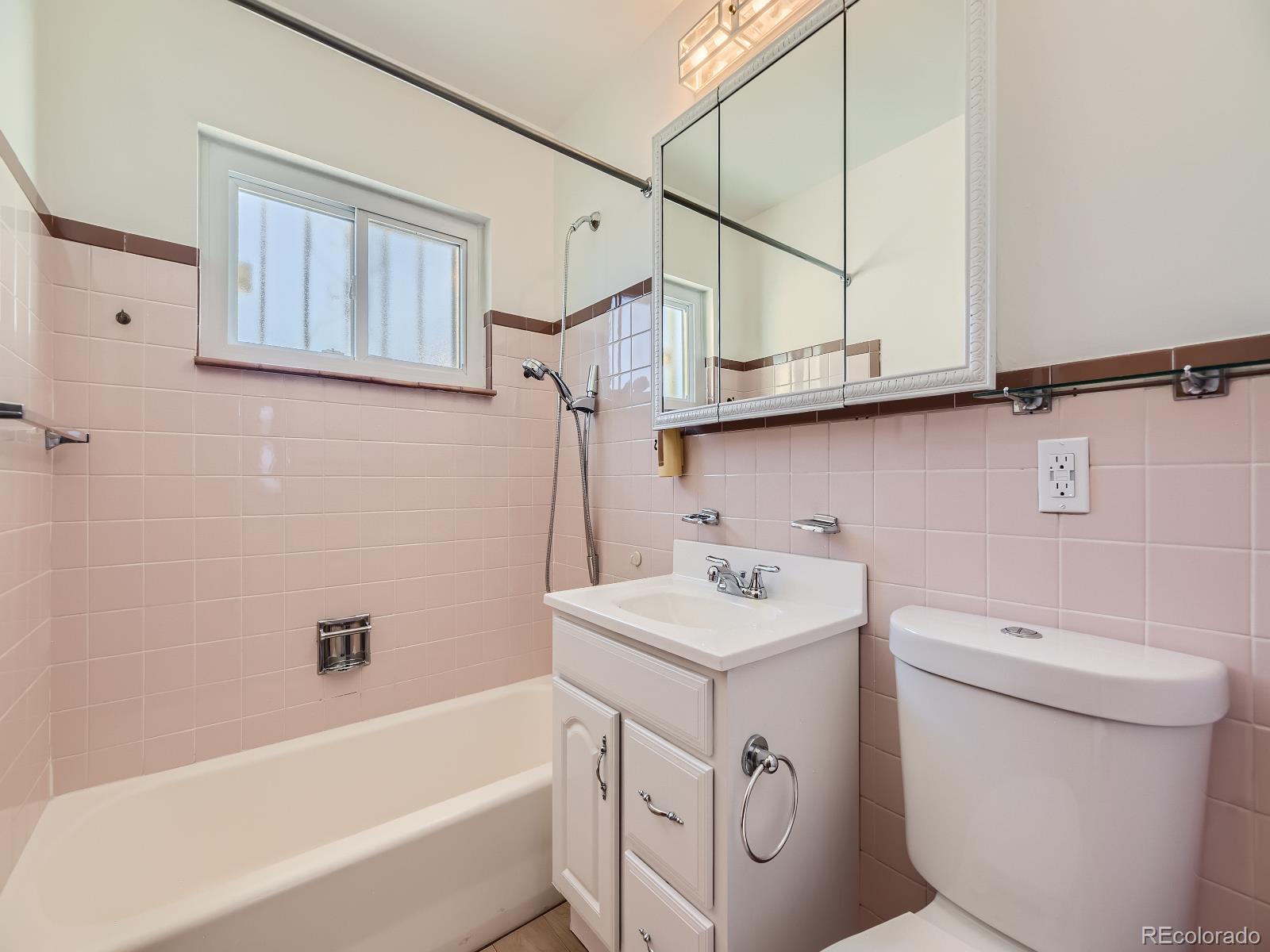 MLS Image #18 for 1627 s knox court,denver, Colorado