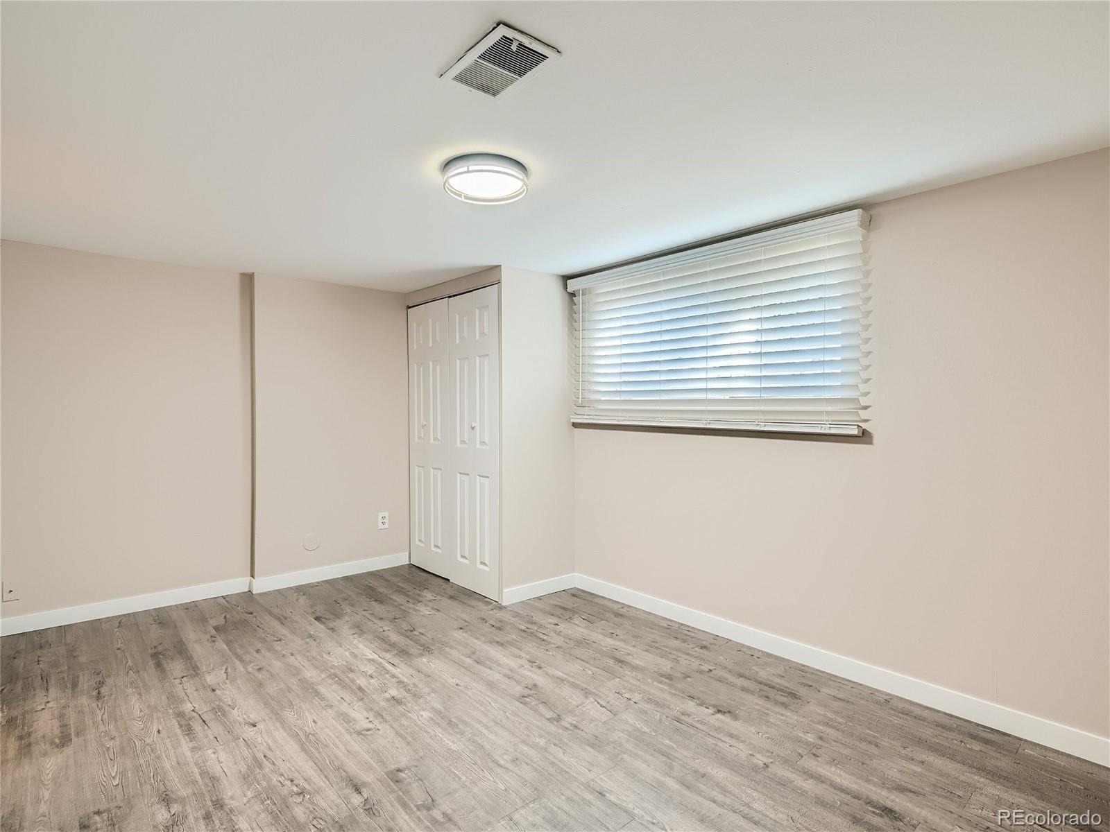 MLS Image #20 for 1050 s monaco parkway,denver, Colorado