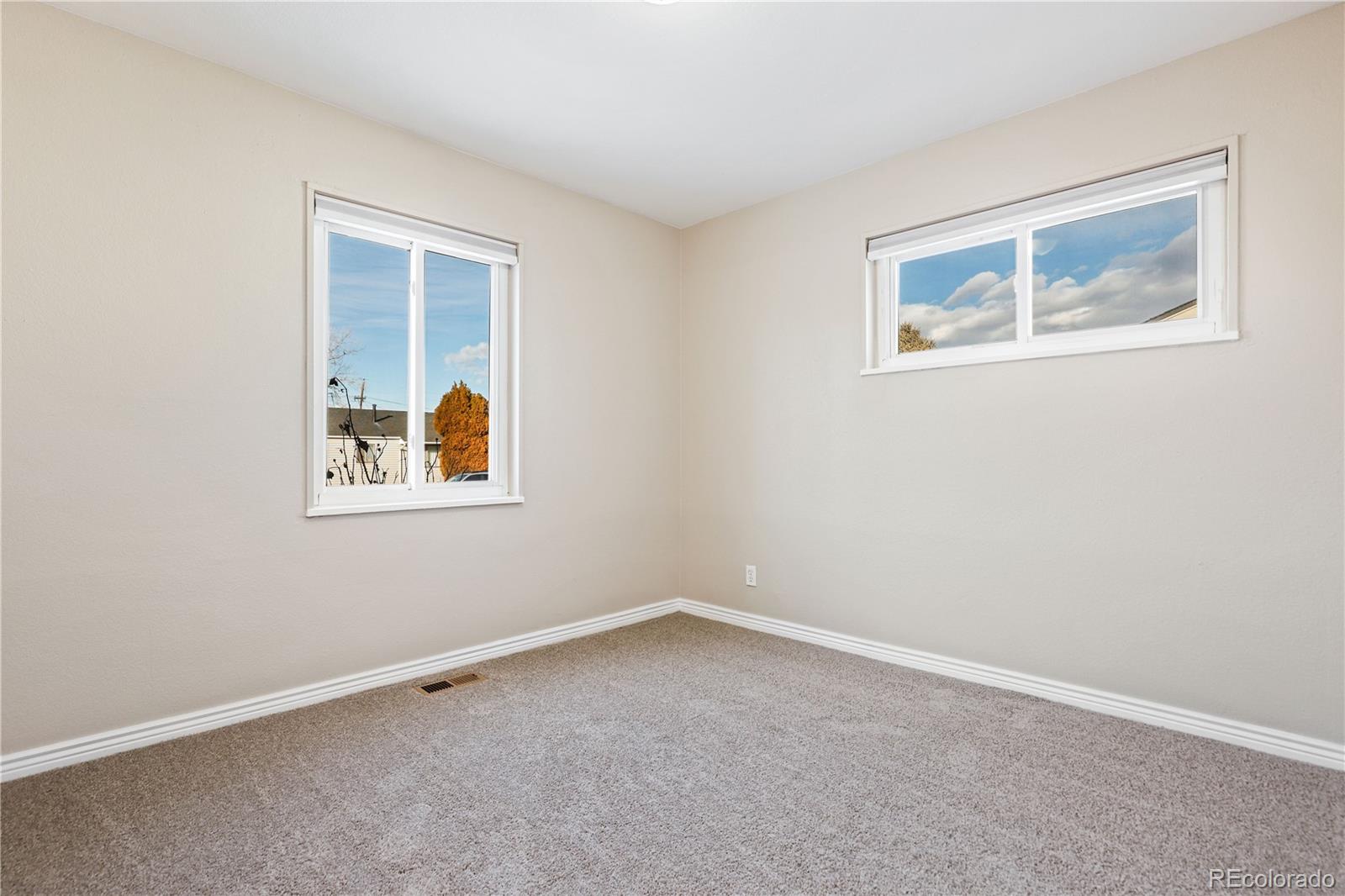 MLS Image #12 for 1590 w stoll place,denver, Colorado