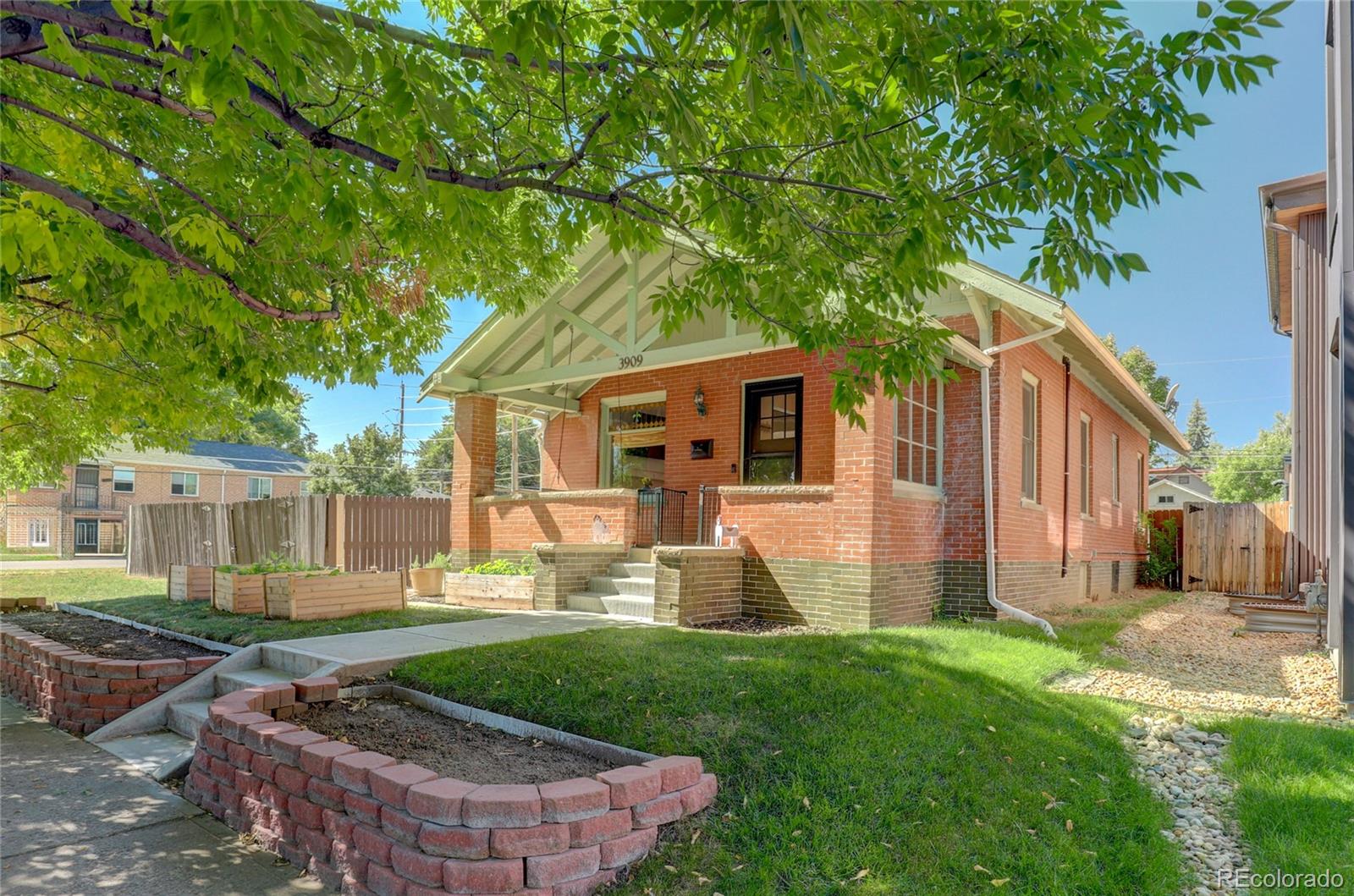 MLS Image #2 for 3909  wyandot street,denver, Colorado