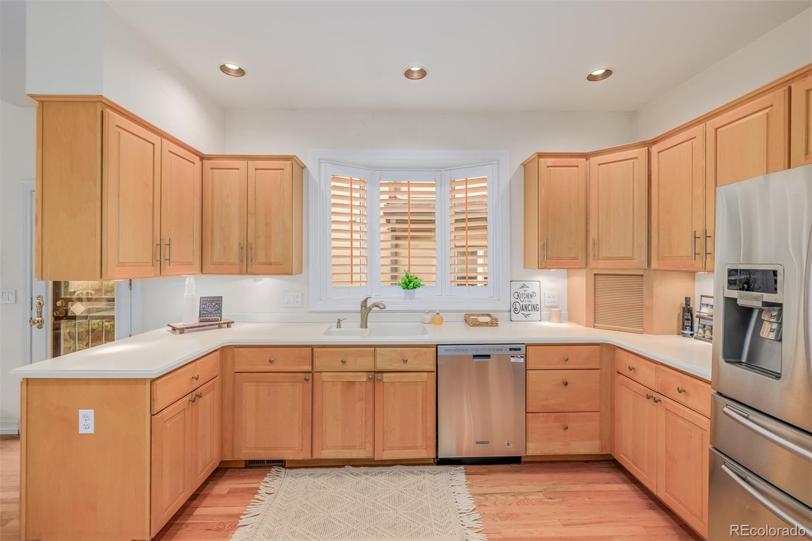 MLS Image #17 for 520  columbine street,denver, Colorado