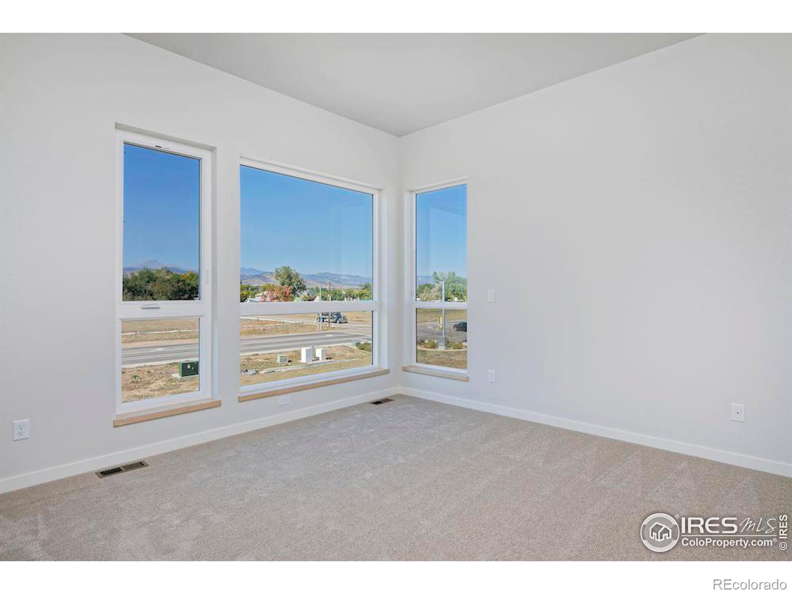 MLS Image #7 for 733  kubat lane,longmont, Colorado