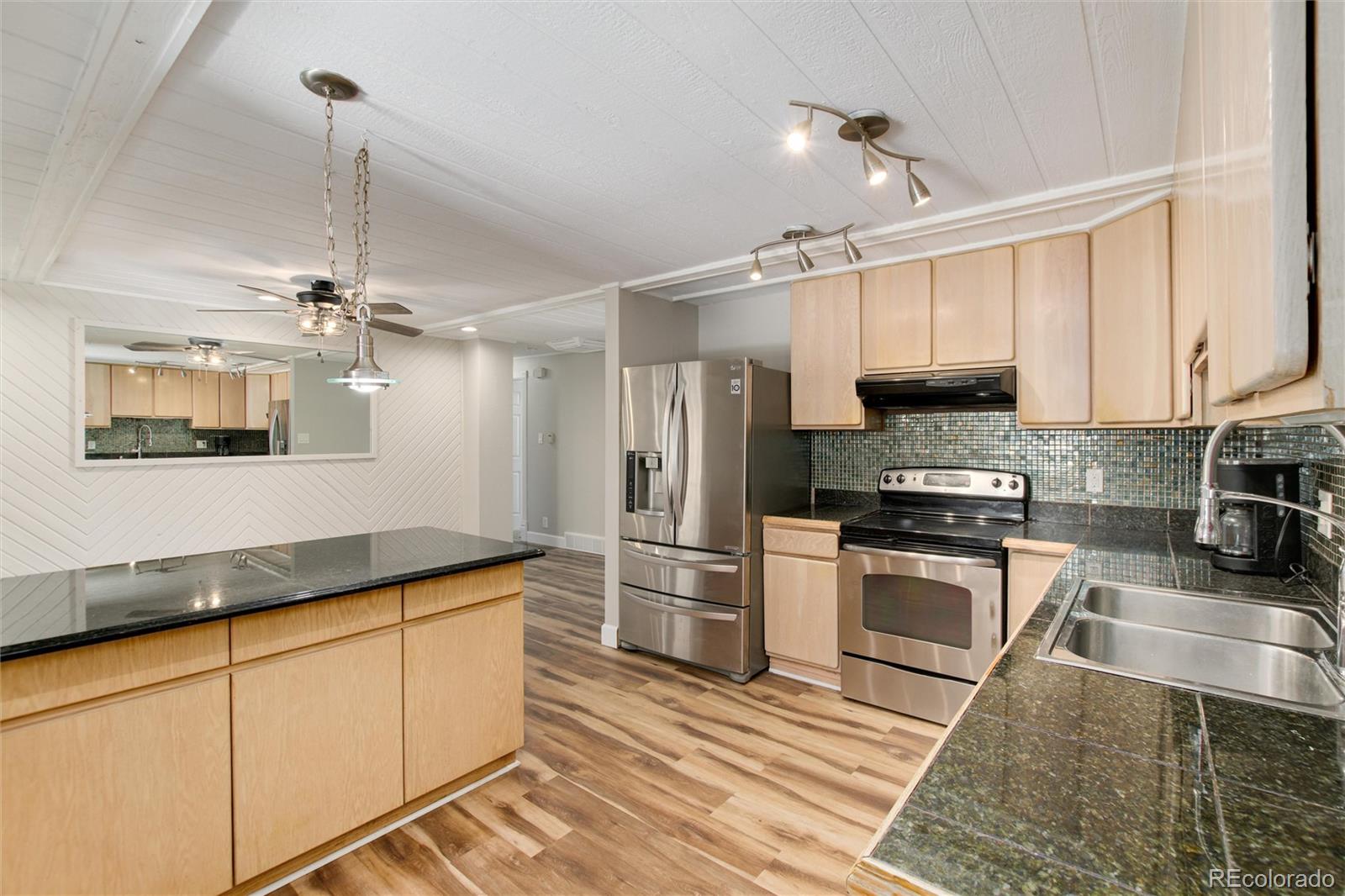 MLS Image #13 for 8199  benton way,arvada, Colorado