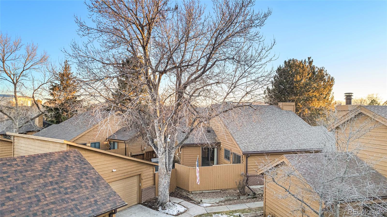 MLS Image #26 for 141 s eagle circle,aurora, Colorado