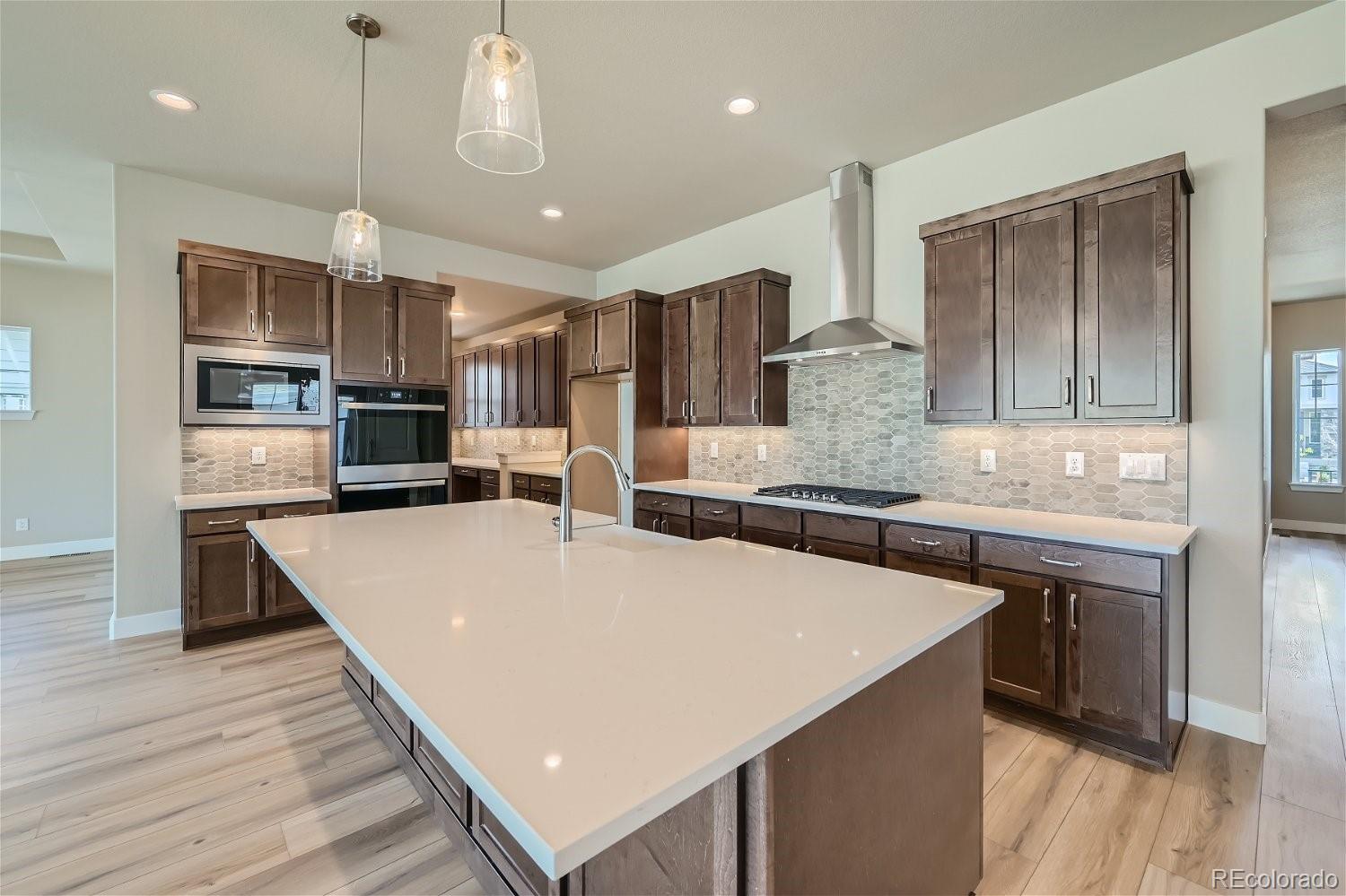 MLS Image #9 for 8995 s shawnee court,aurora, Colorado