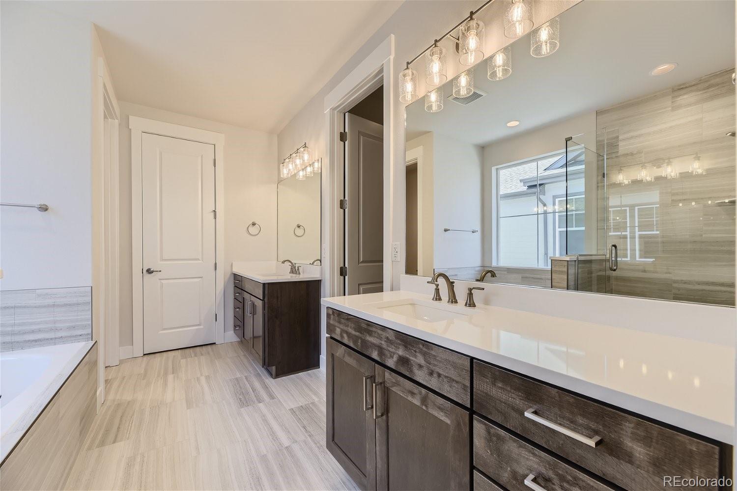 MLS Image #14 for 9005 s shawnee court,aurora, Colorado